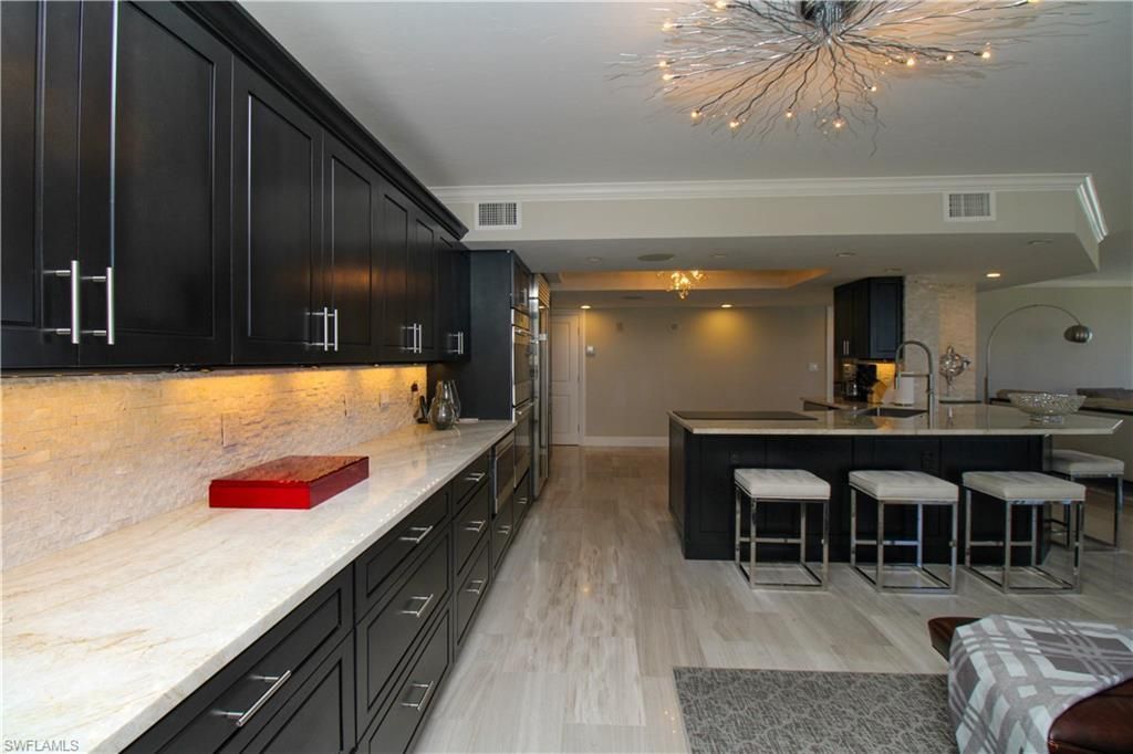 9653 Gulf Shore Dr , Unit 203, Naples, FL 34108 Photo