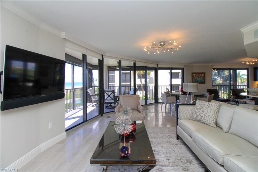9653 Gulf Shore Dr , Unit 203, Naples, FL 34108 Photo
