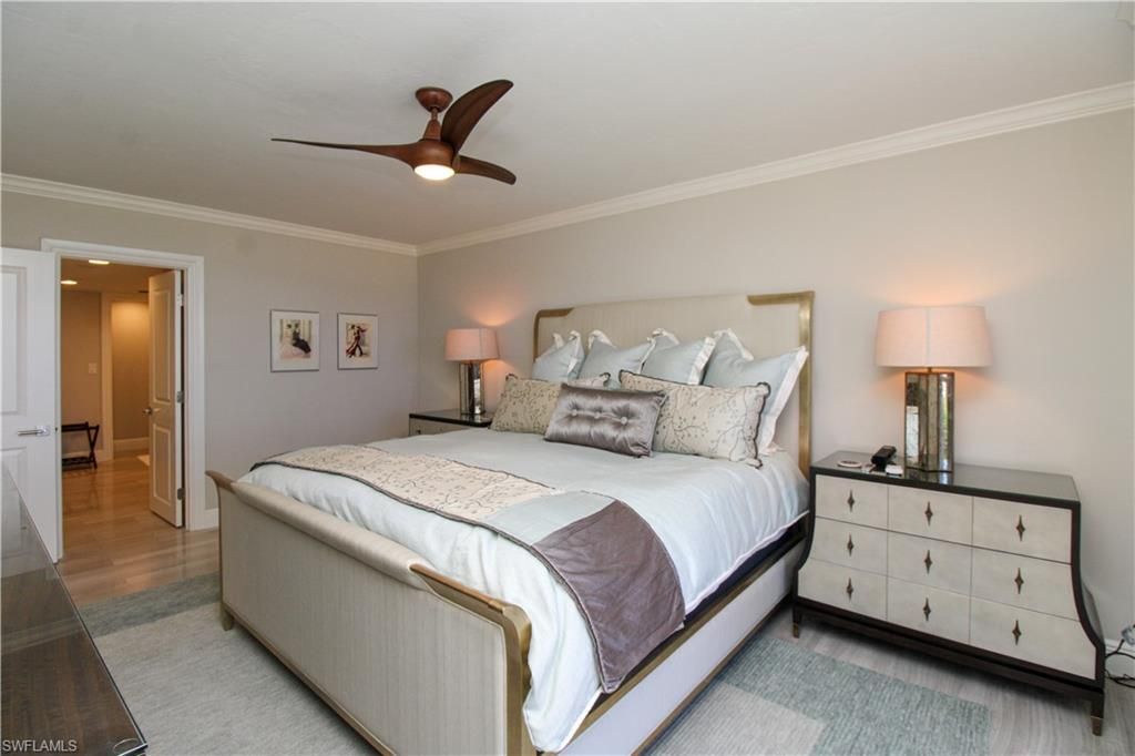9653 Gulf Shore Dr , Unit 203, Naples, FL 34108 Photo