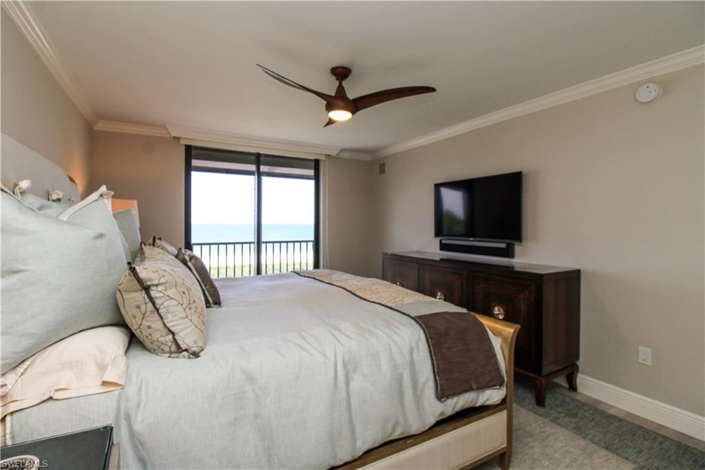 9653 Gulf Shore Dr , Unit 203, Naples, FL 34108 Photo
