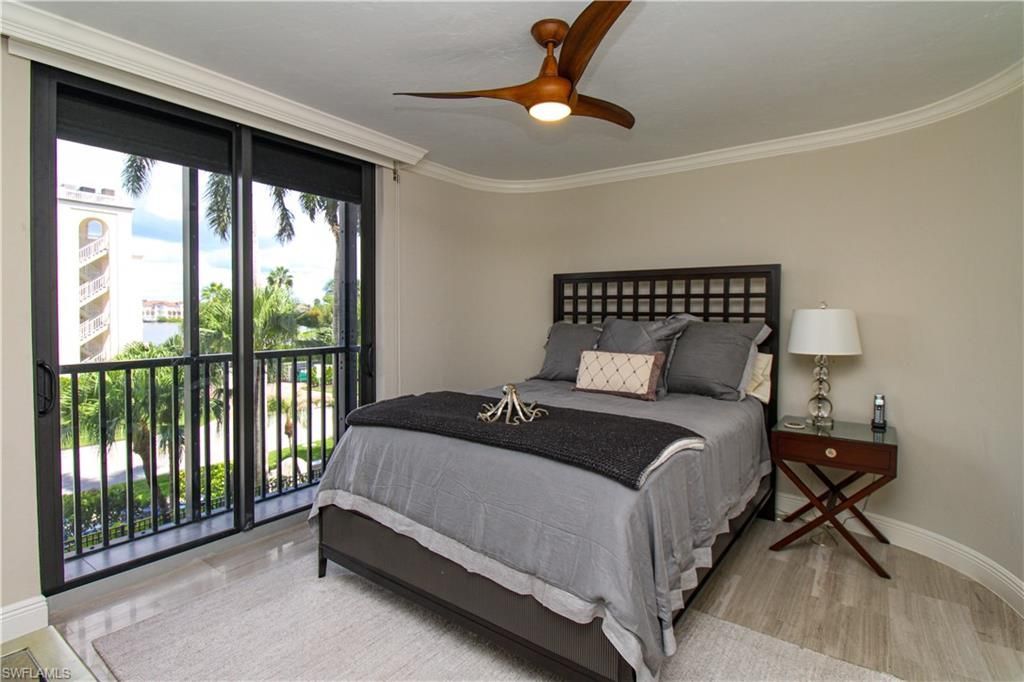 9653 Gulf Shore Dr , Unit 203, Naples, FL 34108 Photo