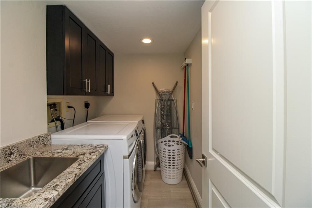 9653 Gulf Shore Dr , Unit 203, Naples, FL 34108 Photo