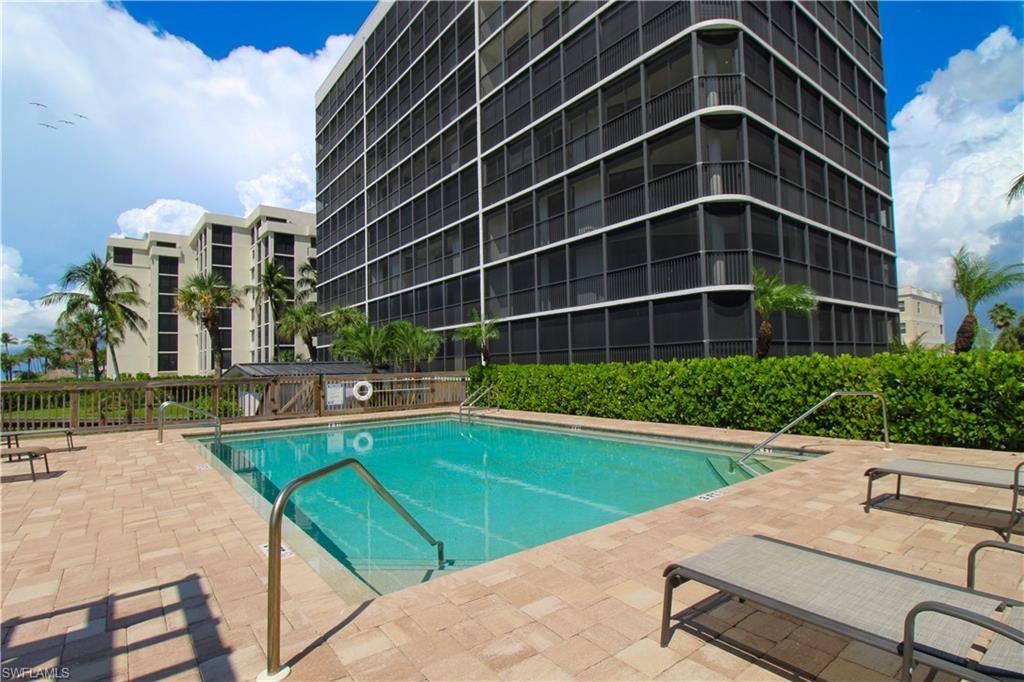 9653 Gulf Shore Dr , Unit 203, Naples, FL 34108 Photo