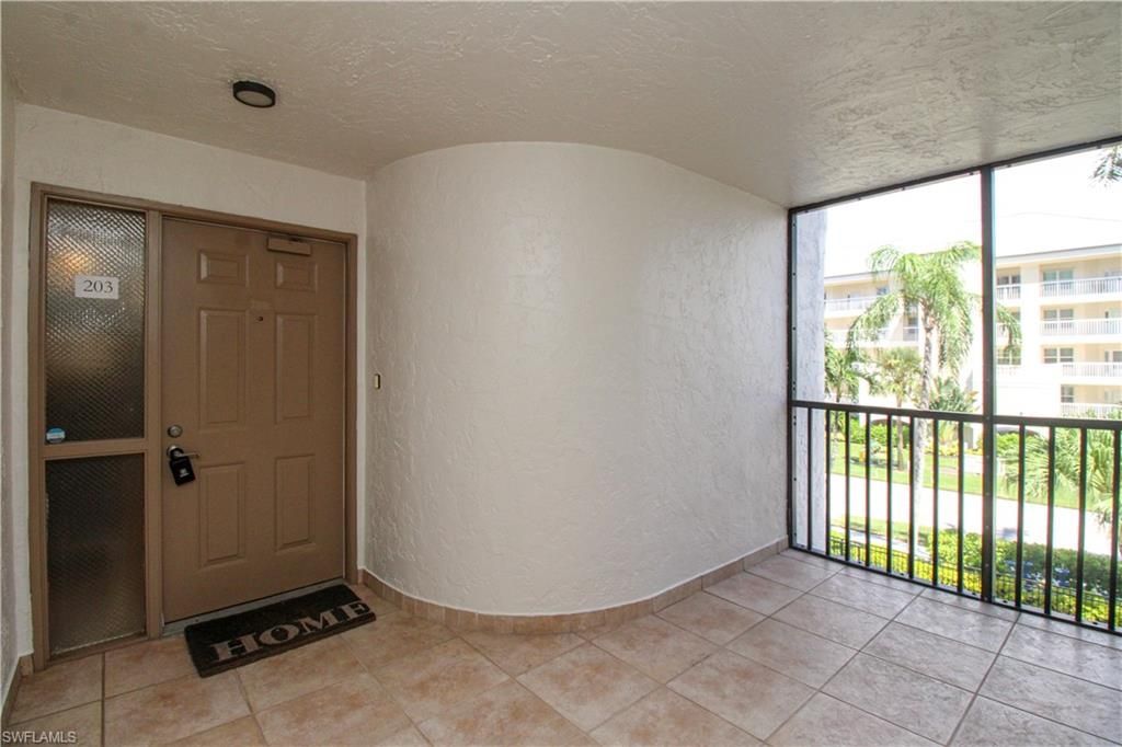 9653 Gulf Shore Dr , Unit 203, Naples, FL 34108 Photo