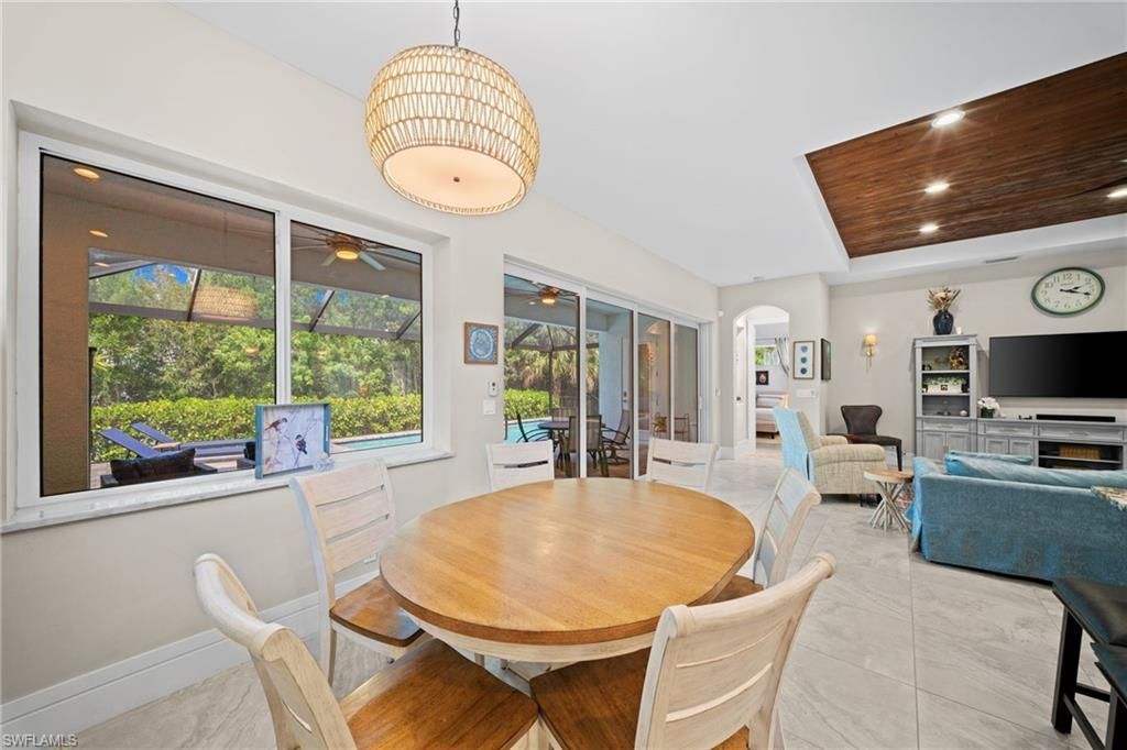 2291 Thomasson Dr, Naples, FL 34112 Photo