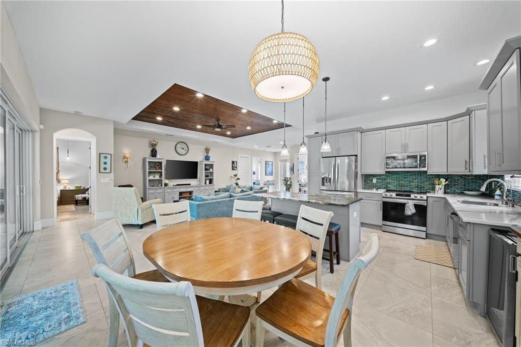 2291 Thomasson Dr, Naples, FL 34112 Photo