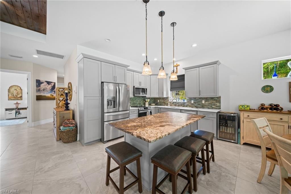 2291 Thomasson Dr, Naples, FL 34112 Photo
