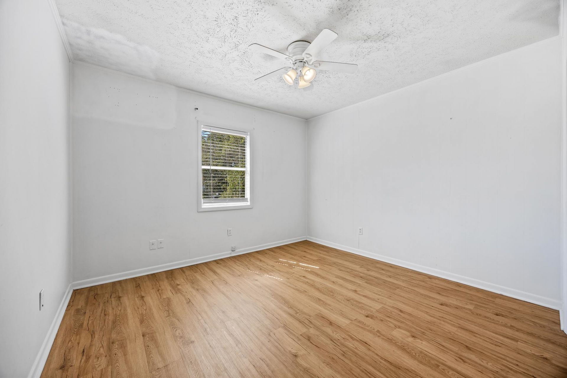 212 Dogwood Dr. N  Photo 30