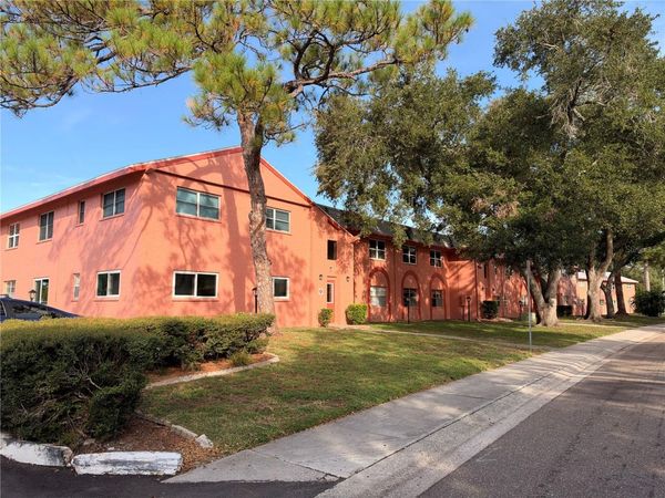 251 SW LINCOLN CIRCLE N, Unit 3209, ST PETERSBURG, FL 33703