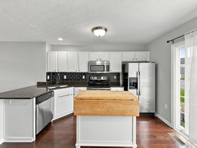 5331 Staircase Falls Drive, Unit 80, Dublin, OH 43016 Photo 9