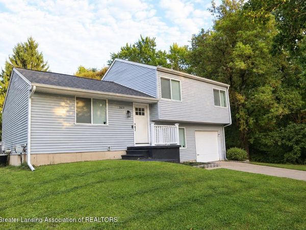 3615 Callihan Court, Lansing, MI 48910