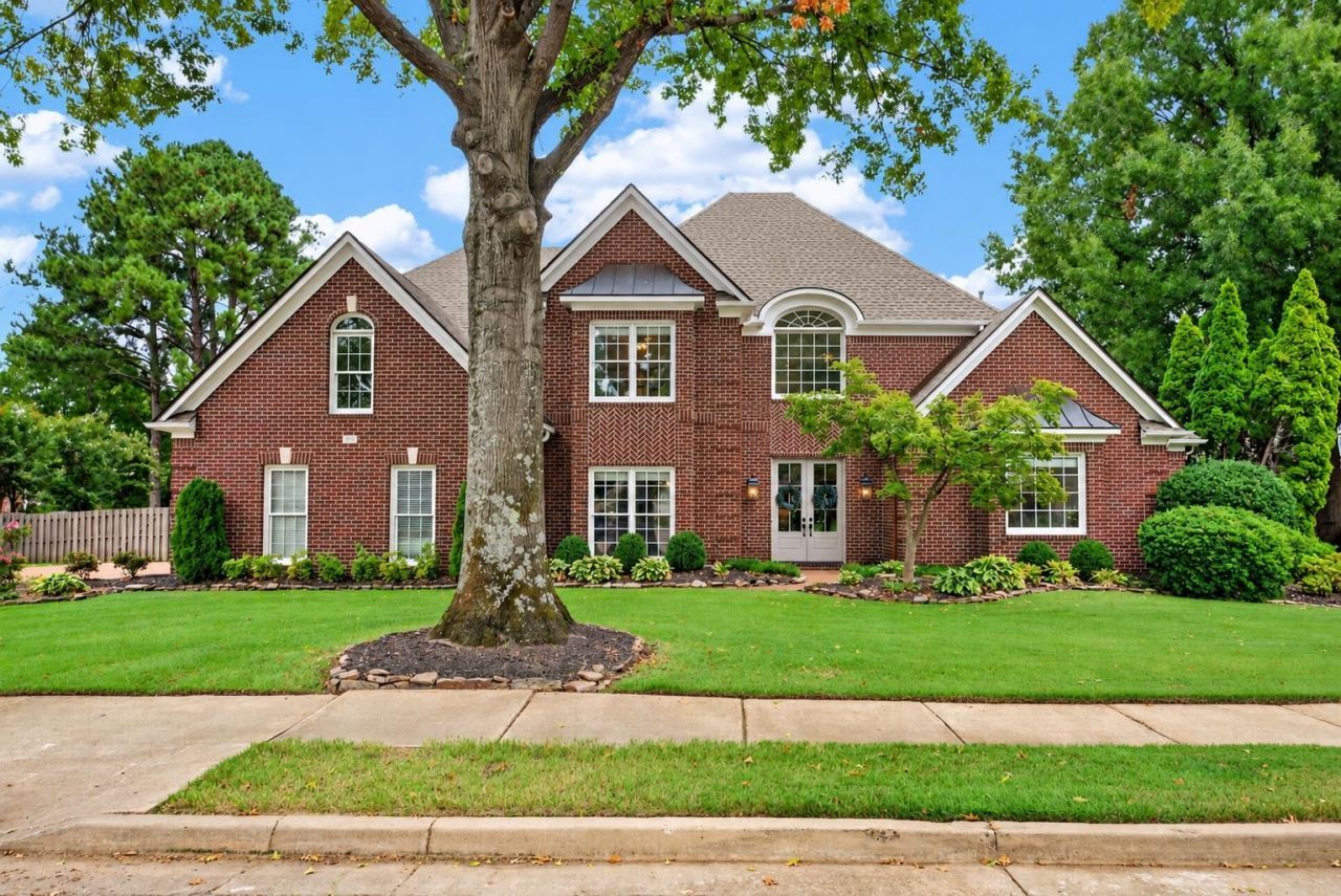 1900 Lonhill Dr, Collierville, TN 38017 Main Photo
