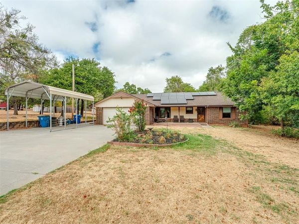 710 Deano Dr , Tuttle, OK 73089