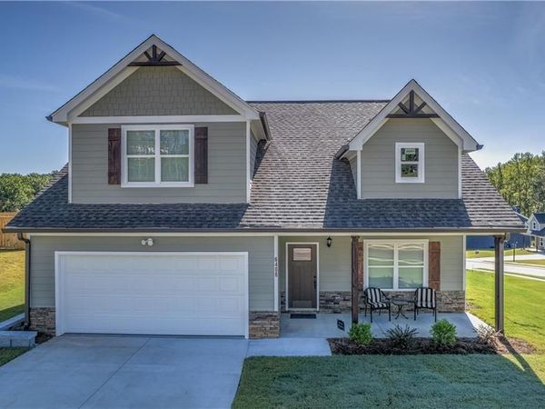 6408 River Plantation Drive, Lula, GA 30554