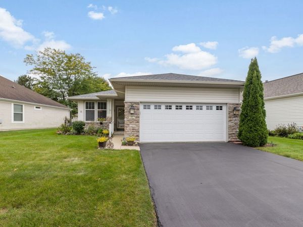 12675 Oak Grove Drive , Huntley, IL 60142