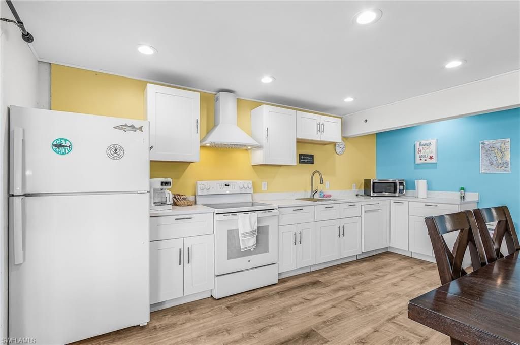 12277 Boat Shell Dr, Matlacha Isles, FL 33991 Photo