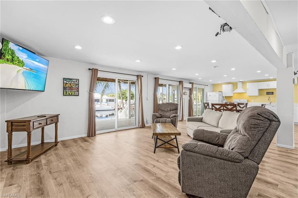 12277 Boat Shell Dr, Matlacha Isles, FL 33991 Photo