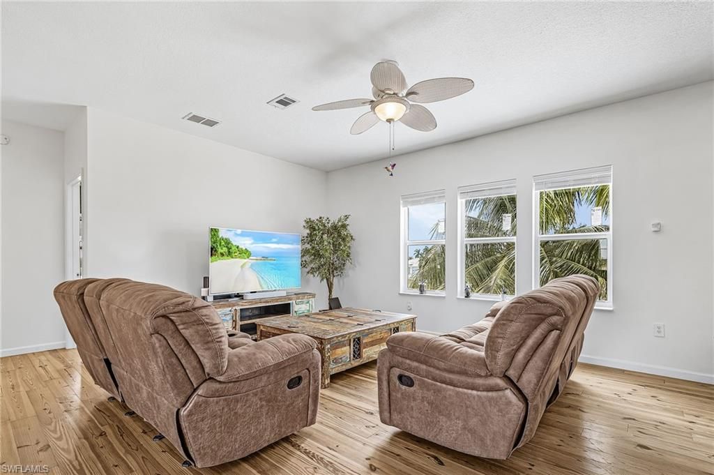 12277 Boat Shell Dr, Matlacha Isles, FL 33991 Photo