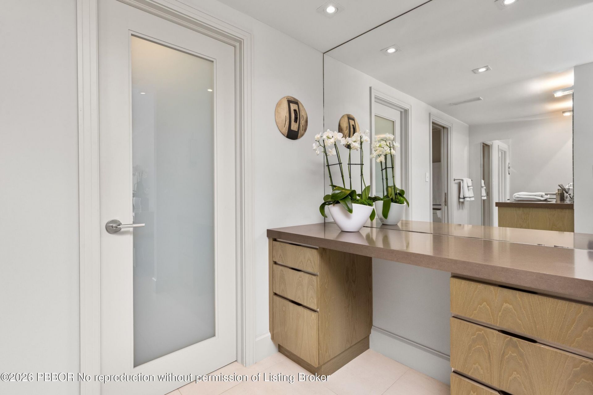 100 Worth Avenue, Unit 317, Palm Beach, FL 33480 Photo