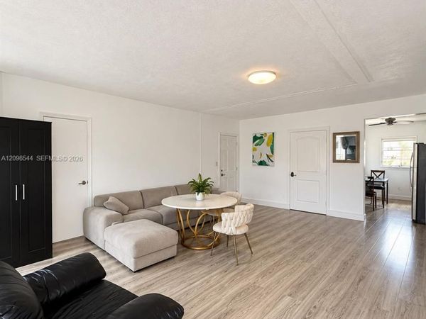 7712 Byron Ave, Unit 3, Miami Beach, FL 33141