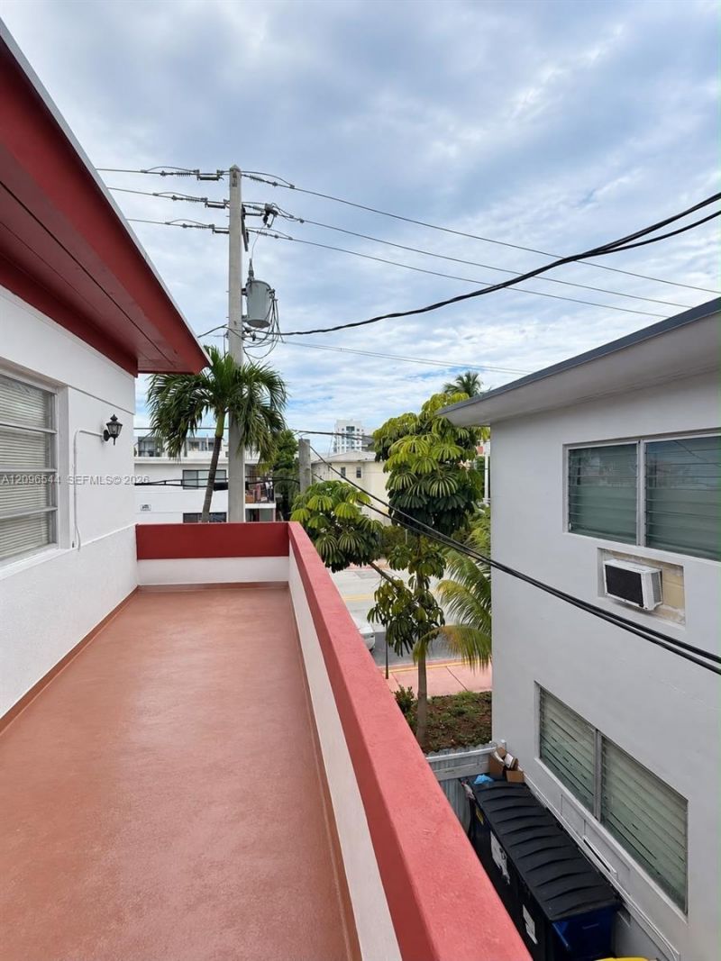 7712 Byron Ave, Unit 3, Miami Beach, FL 33141 Photo