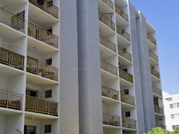 1340 Lincoln Rd , Unit 505, Miami Beach, FL 33139