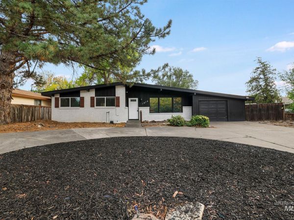1870 Falls Ave E, Twin Falls, ID 83301