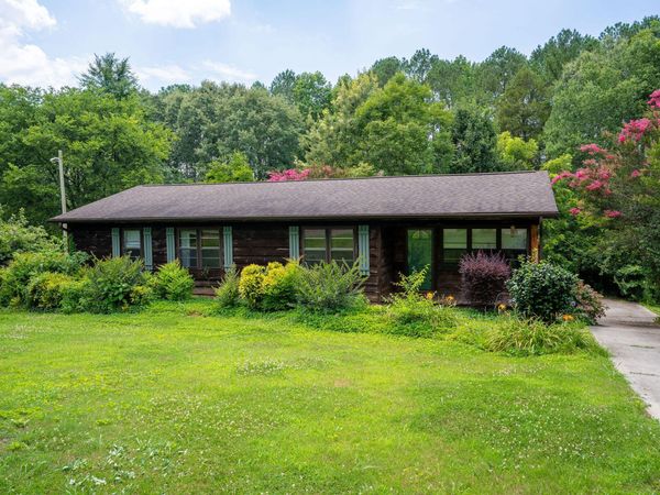 417 Mcfoilton Lane, Scottsboro, AL 35768