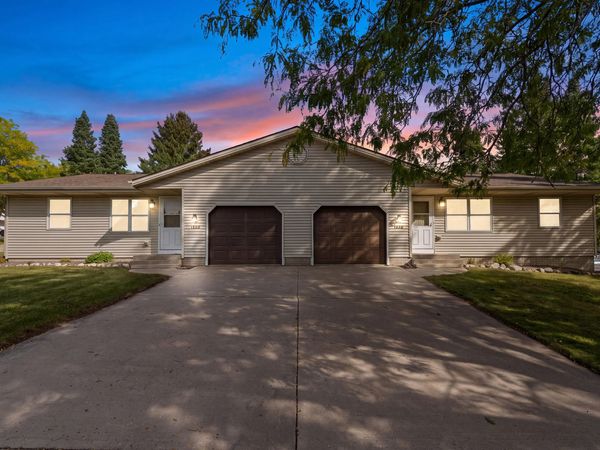 1125 Schoenhaar Dr, West Bend, WI 53090