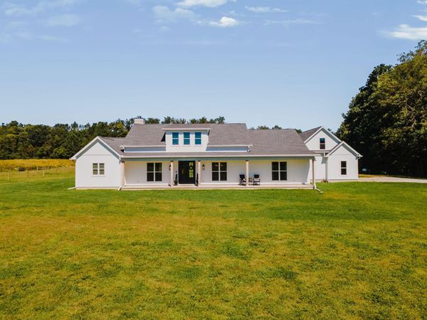 6931 Ginger Hill Road , Utica, OH 43080