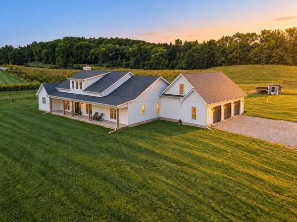 6931 Ginger Hill Road , Utica, OH 43080