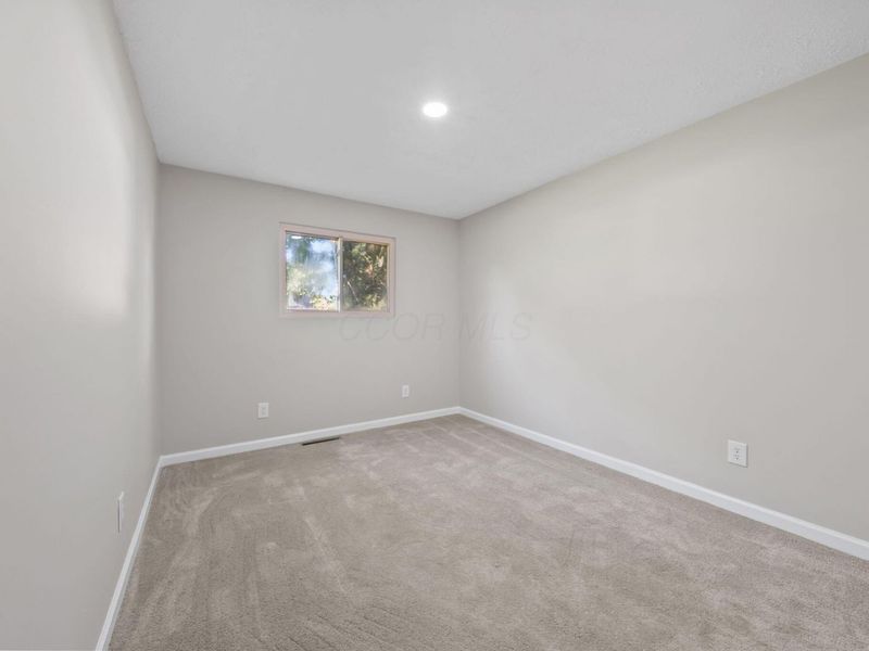 1576 Koebel Road, Columbus, OH 43207 Photo 11
