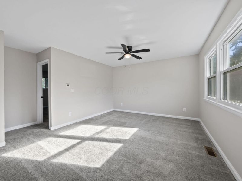 1576 Koebel Road, Columbus, OH 43207 Photo 13