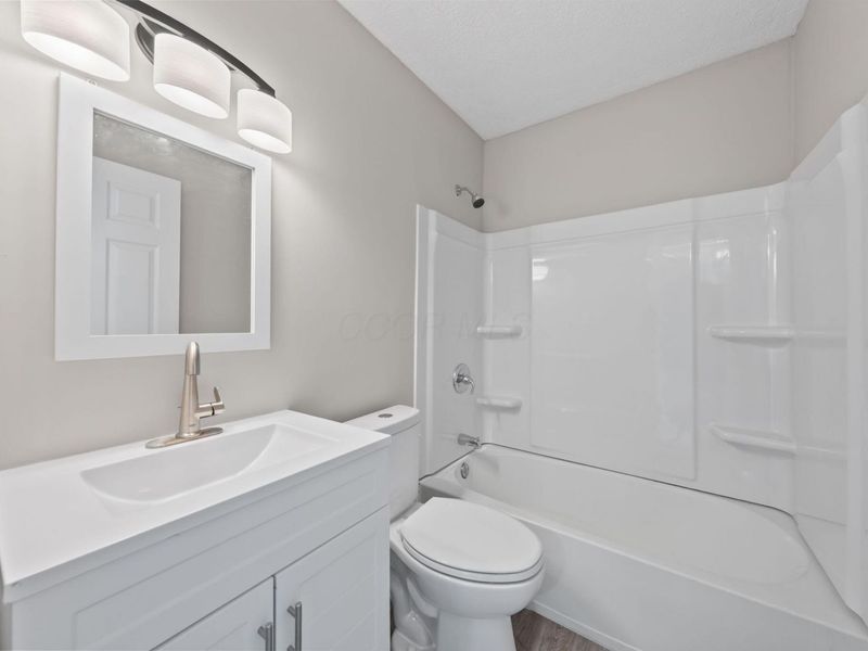 1576 Koebel Road, Columbus, OH 43207 Photo 16