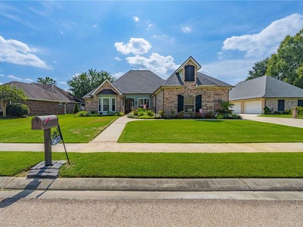 363 LAKE ORLEANS Boulevard , Ponchatoula, LA 70454