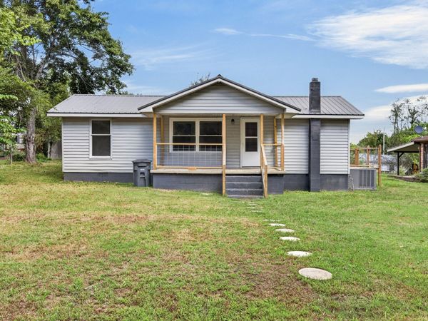 408 E Williams Ave , Monterey, TN 38574