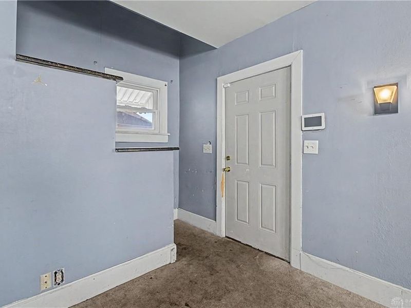 24 N Quentin Avenue, Dayton, OH 45403 Photo 2