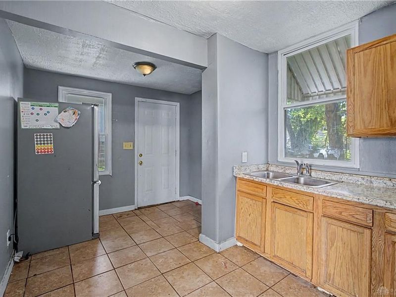 24 N Quentin Avenue, Dayton, OH 45403 Photo 6
