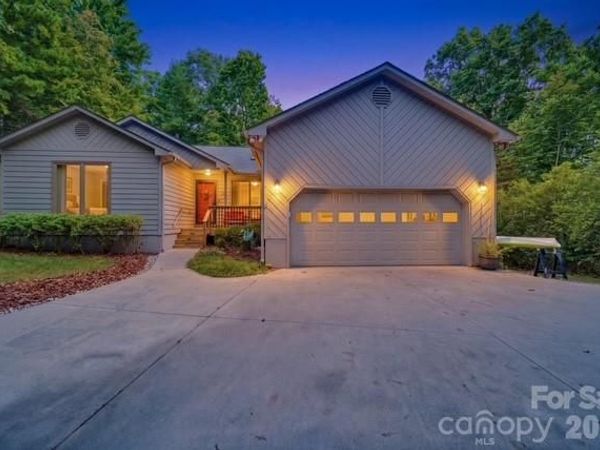 553 Soquili Drive, Brevard, NC 28712