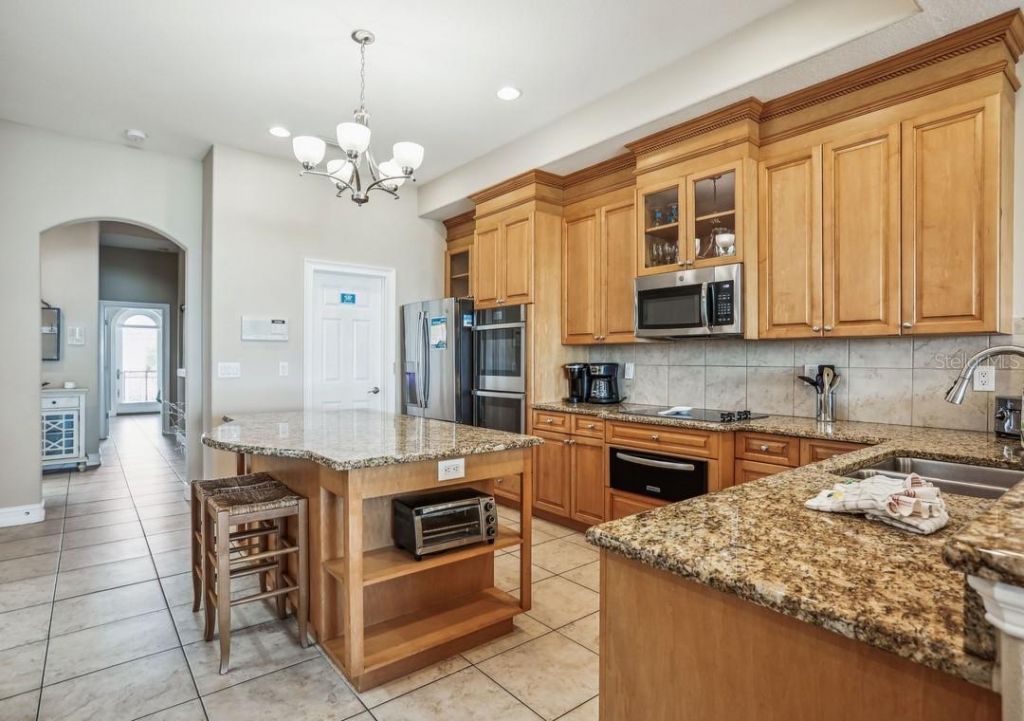 17810 Lee Avenue, Redington Shores, FL 33708 Photo