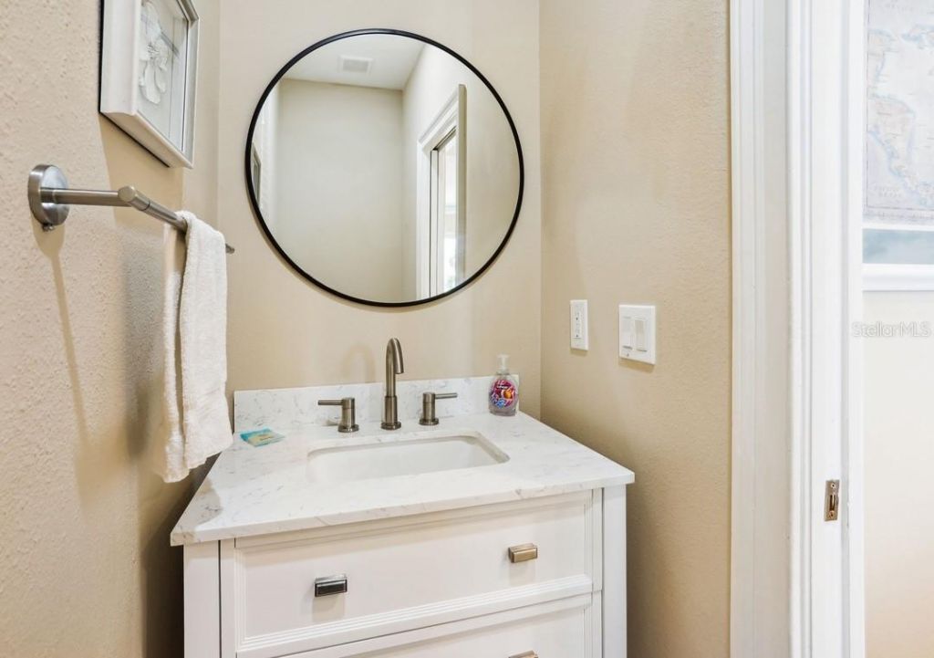 17810 Lee Avenue, Redington Shores, FL 33708 Photo