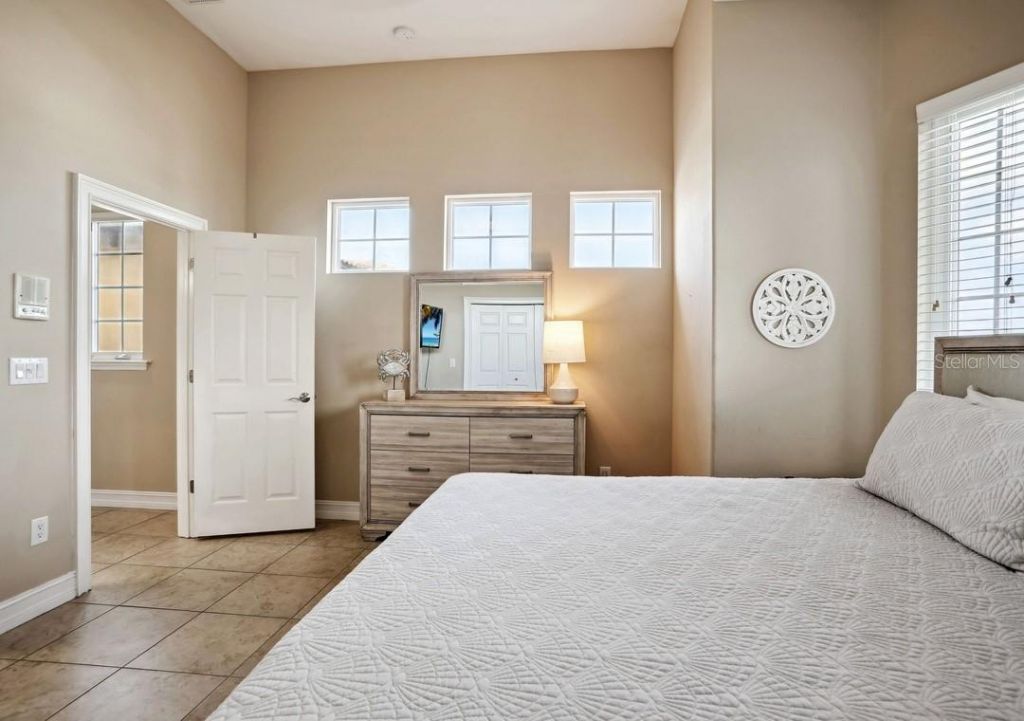 17810 Lee Avenue, Redington Shores, FL 33708 Photo