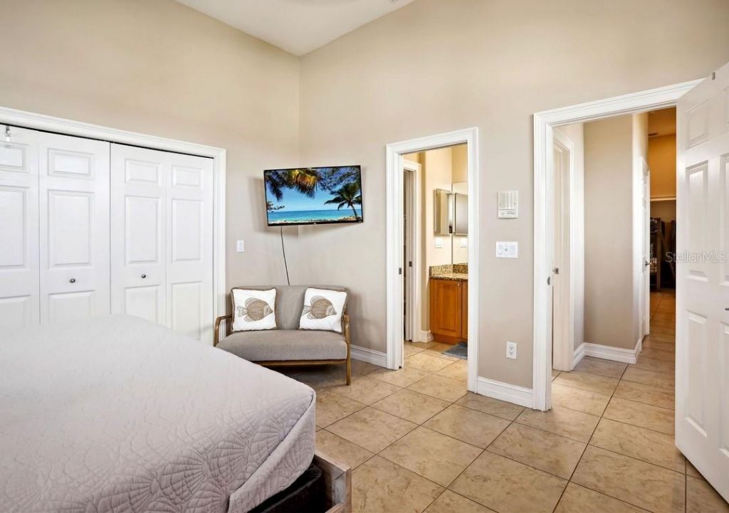 17810 Lee Avenue, Redington Shores, FL 33708 Photo