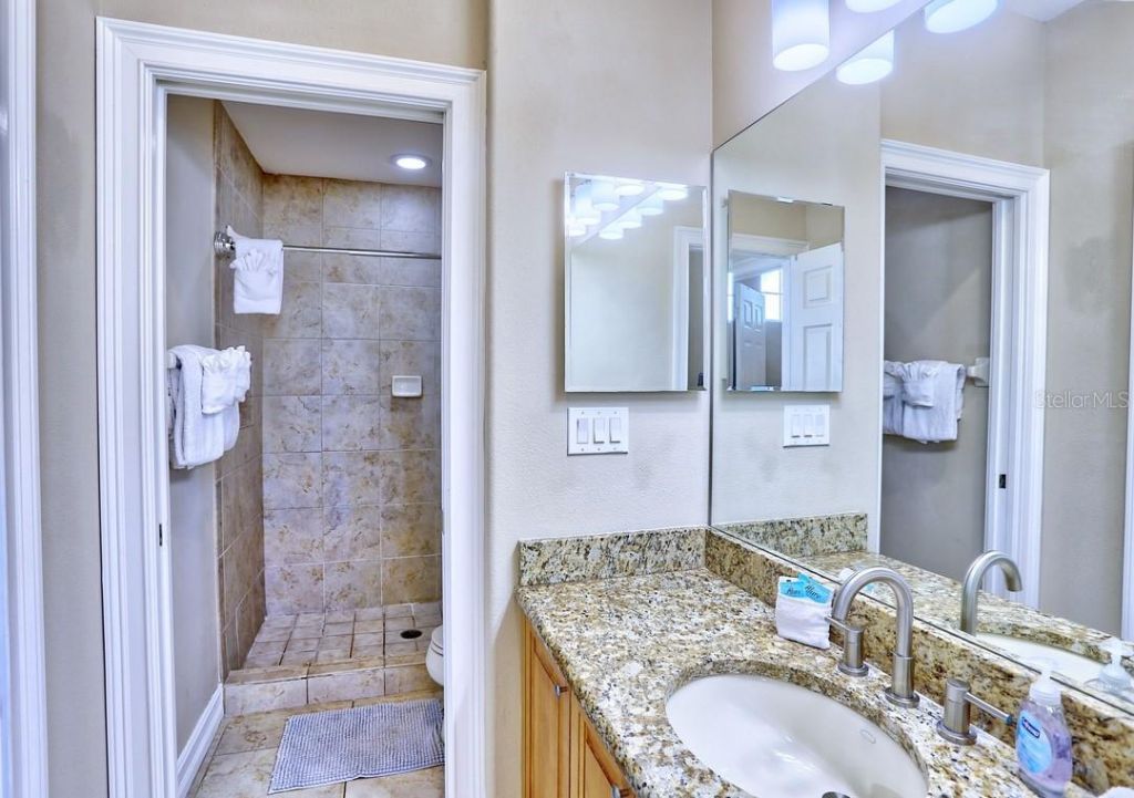 17810 Lee Avenue, Redington Shores, FL 33708 Photo