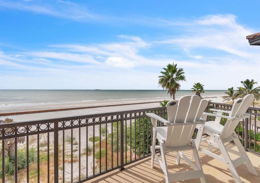 17810 Lee Avenue, Redington Shores, FL 33708 Photo
