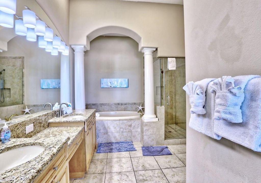 17810 Lee Avenue, Redington Shores, FL 33708 Photo