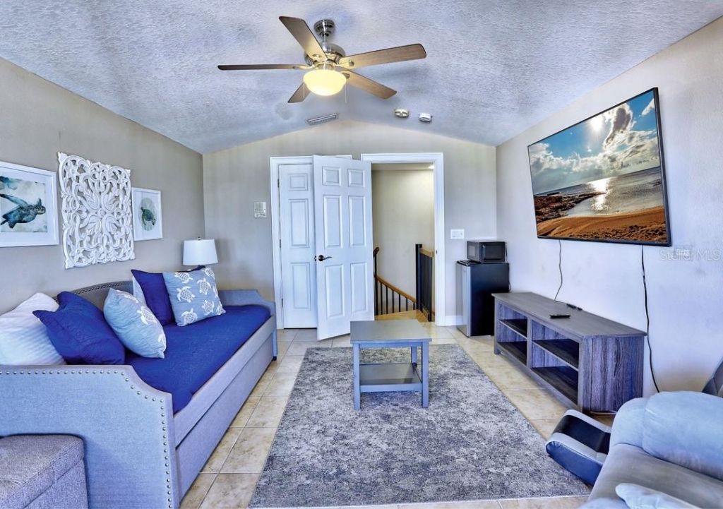 17810 Lee Avenue, Redington Shores, FL 33708 Photo