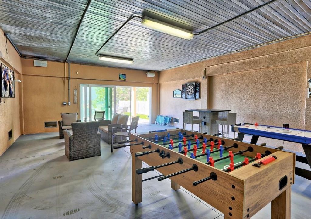 17810 Lee Avenue, Redington Shores, FL 33708 Photo