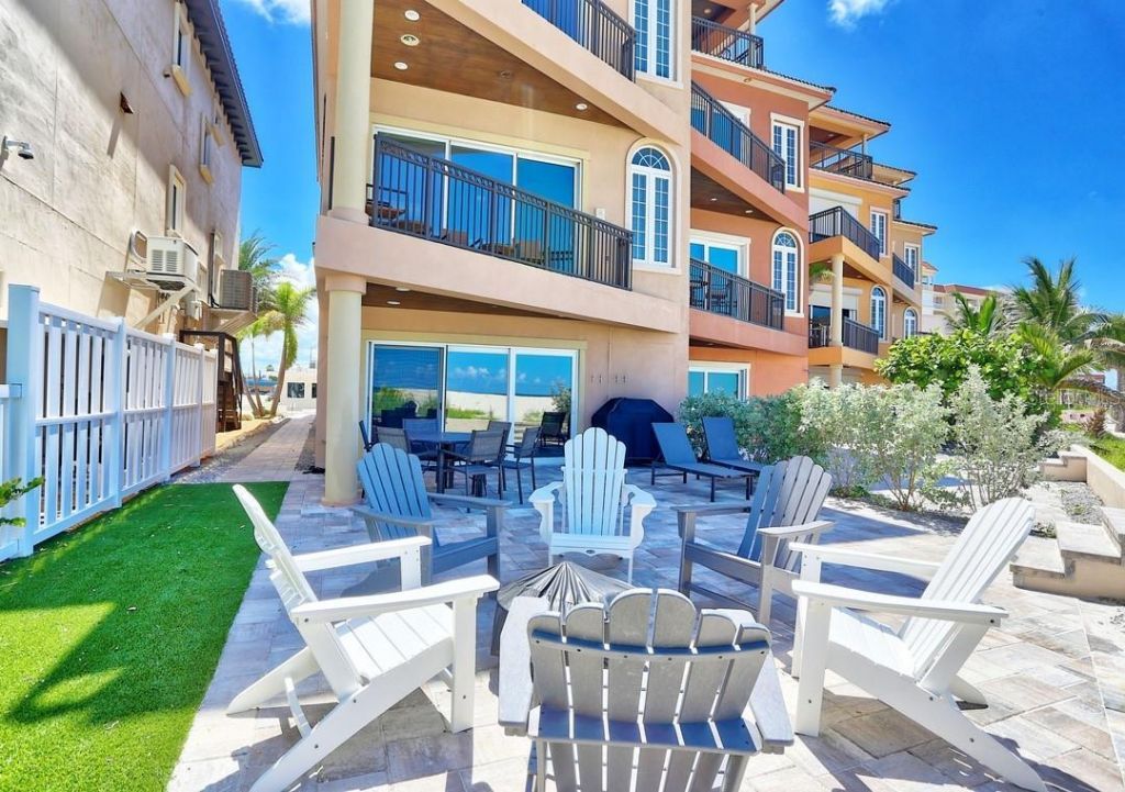 17810 Lee Avenue, Redington Shores, FL 33708 Photo