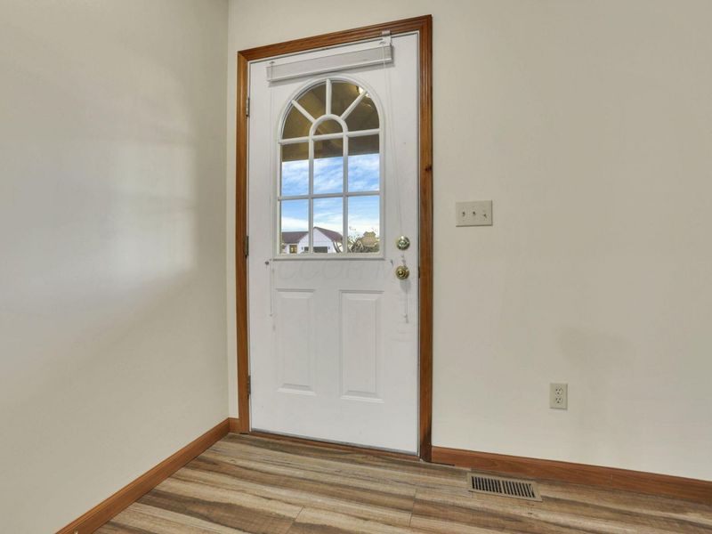 3530 Stoney Hill Road SW, Lancaster, OH 43130 Photo 2